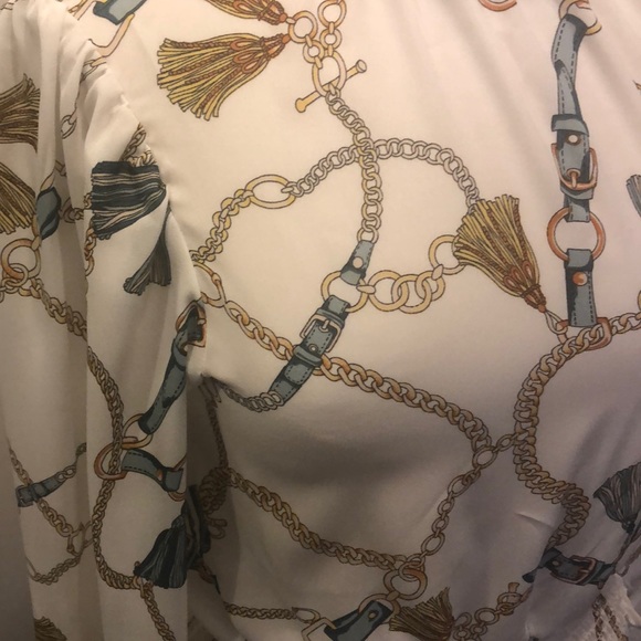 Stylish Top! - Picture 2 of 4